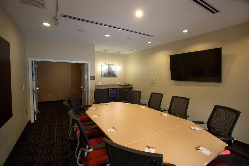 Towneplace Suites By Marriott Lincoln North image