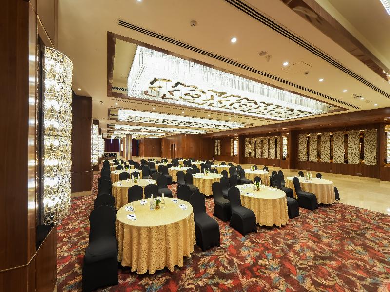 Radisson Blu Towers Kaushambi Delhi NCR image