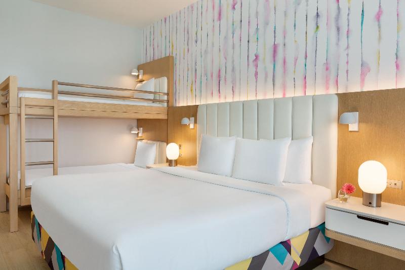 The Viv Hotel, Anaheim, a Tribute Portfolio Hotel image