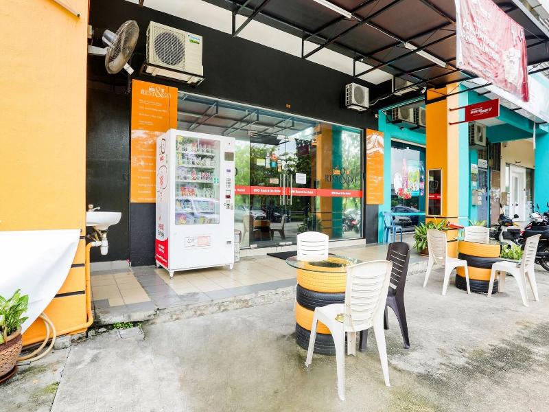 90460 Hotel Kl2f Rest & Go image