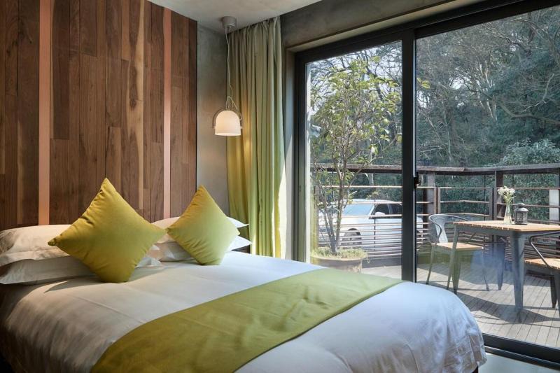 Xihu Memories Tree Hotel image