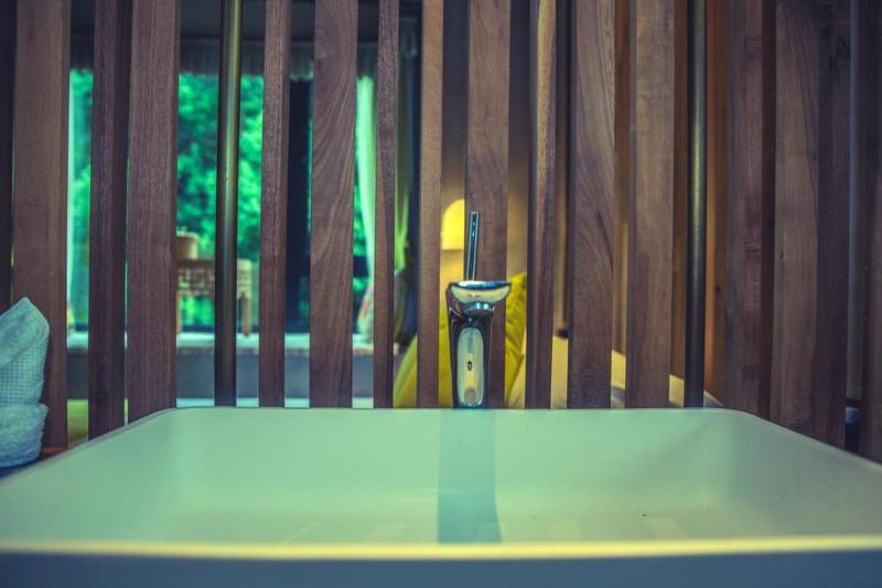 Xihu Memories Tree Hotel image