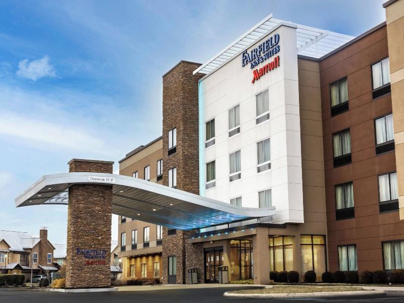 Fairfield Inn Suites By Marriott Bowling image