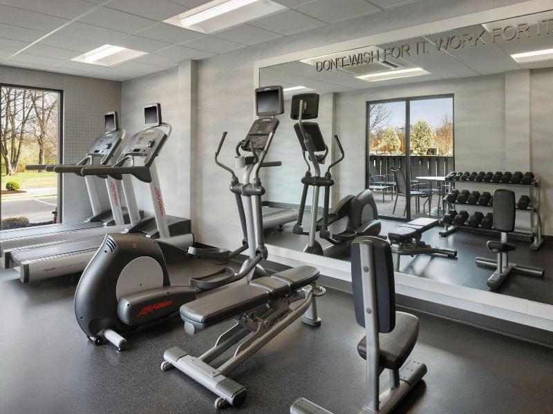 Fairfield Inn Suites By Marriott Bowling image