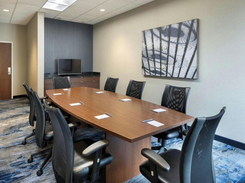 Fairfield Inn Suites By Marriott Bowling image