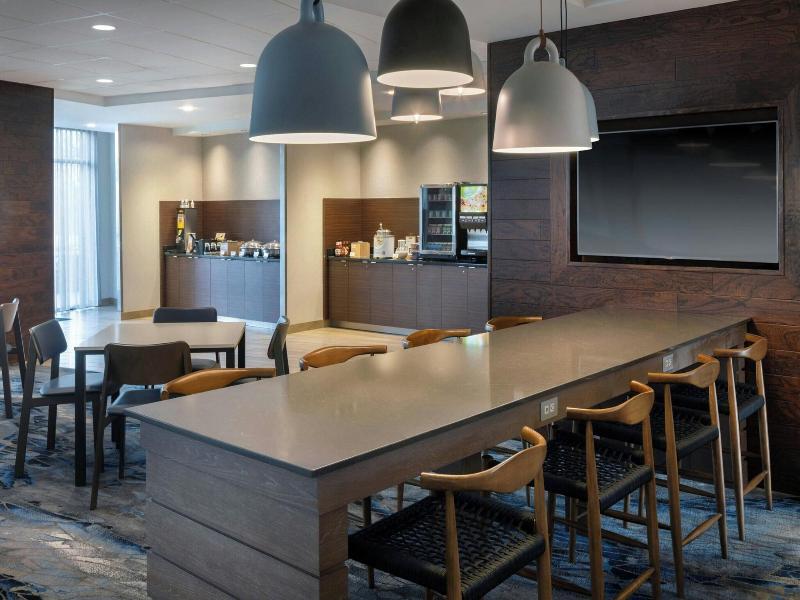 Fairfield Inn Suites By Marriott Bowling image