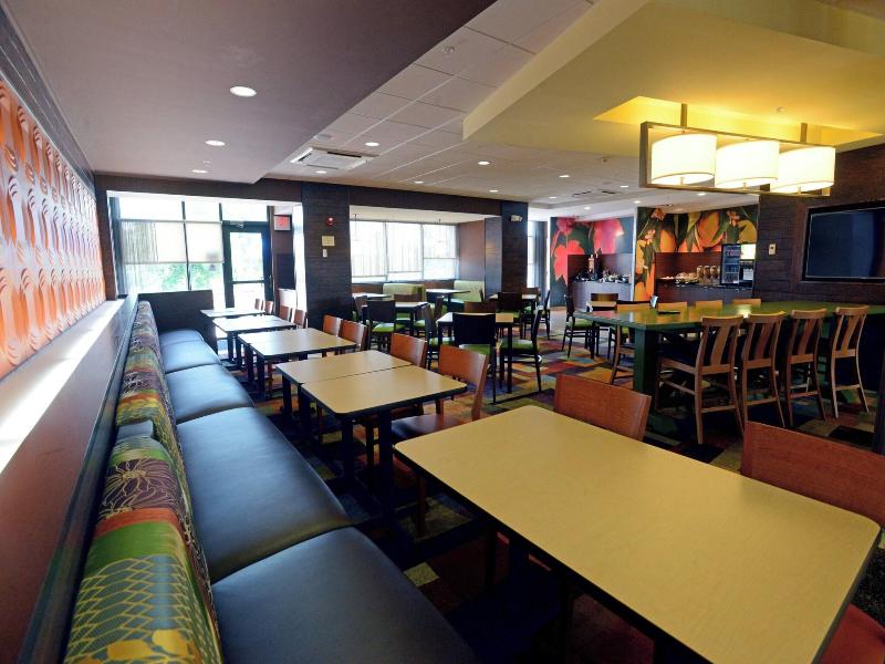 Fairfield Inn Suites By Marriott Bowling image