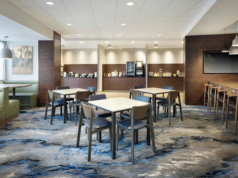 Fairfield Inn Suites By Marriott Bowling image