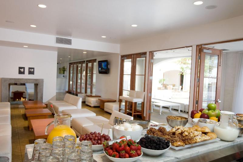 Casa 425 Lounge A Four Sisters Inn image