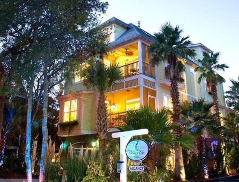 Water S Edge Inn Adults Only image