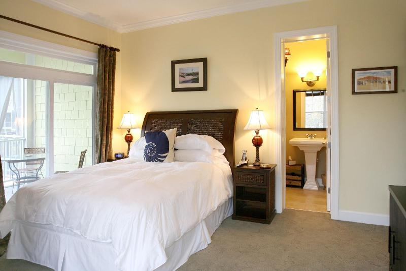 Water S Edge Inn Adults Only image