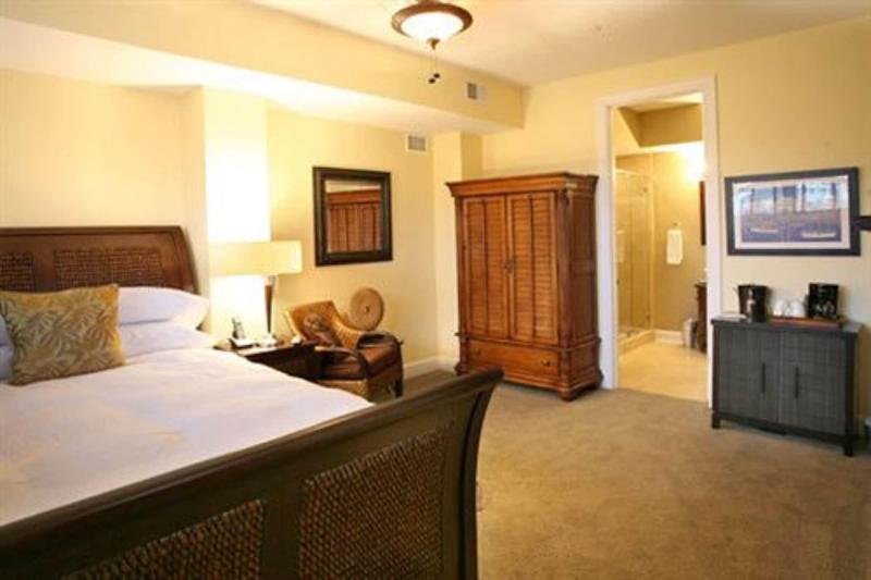 Water S Edge Inn Adults Only image