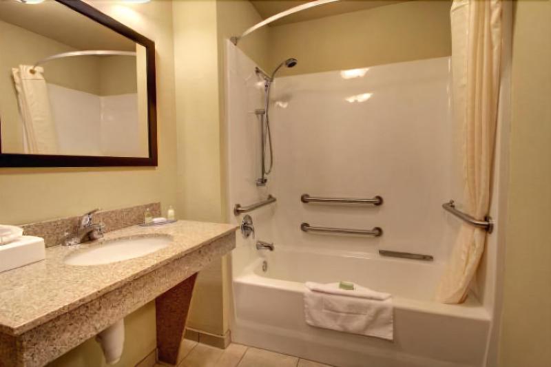 Cobblestone Inn And Suites Rugby image