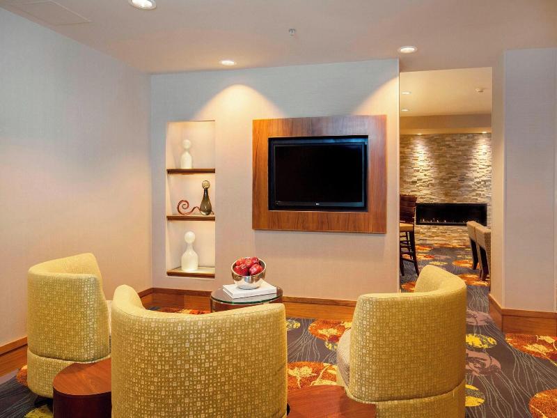Courtyard By Marriott Ithaca Airport University image