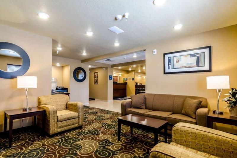 Cobblestone Inn Suites Cambridge image