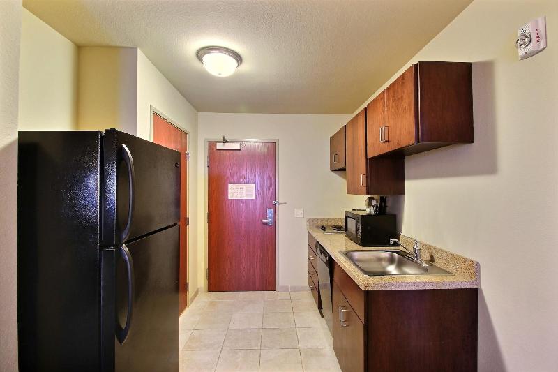 Cobblestone Inn Suites Durand image