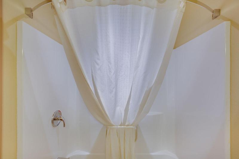 Cobblestone Inn Suites Durand image