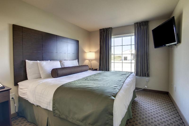 Cobblestone Inn Suites Bloomfield image