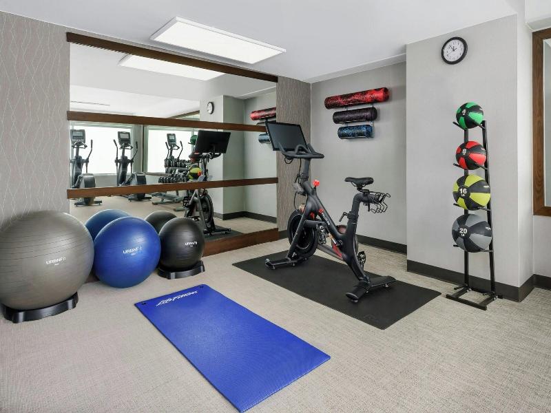 Courtyard By Marriott Los Angeles Woodland Hills image