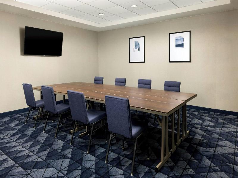 Courtyard By Marriott Los Angeles Woodland Hills image