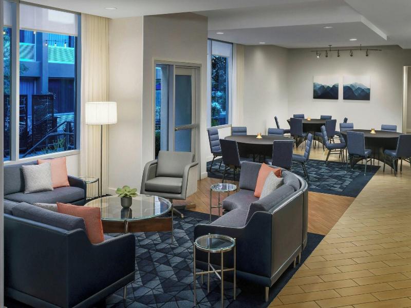 Courtyard By Marriott Los Angeles Woodland Hills image