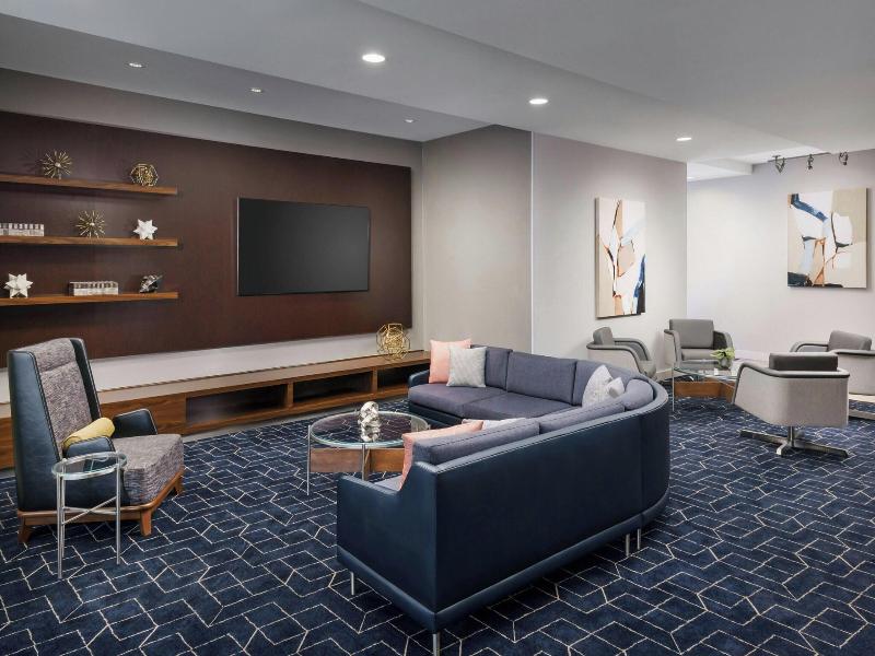 Courtyard By Marriott Los Angeles Woodland Hills image