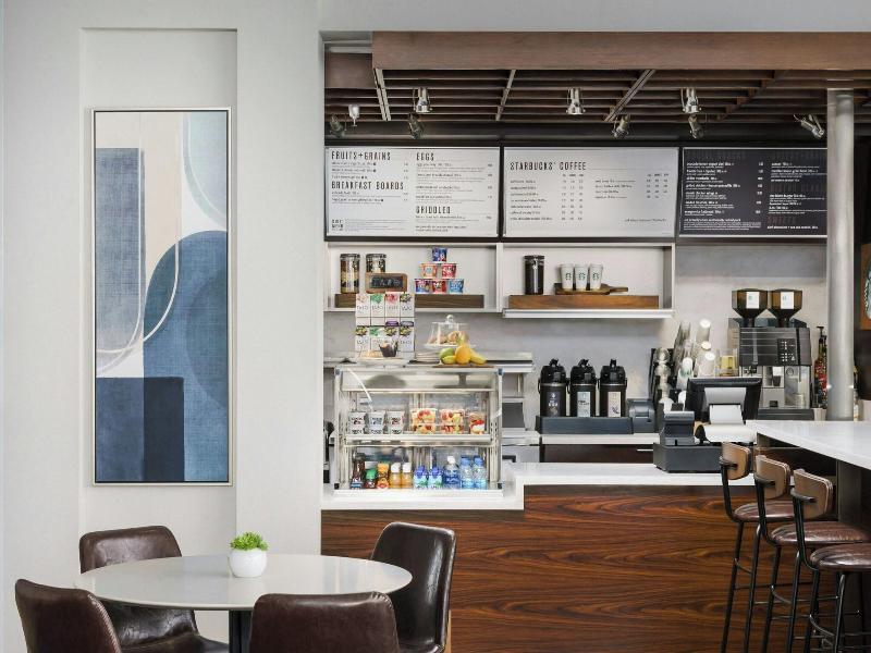Courtyard By Marriott Los Angeles Woodland Hills image