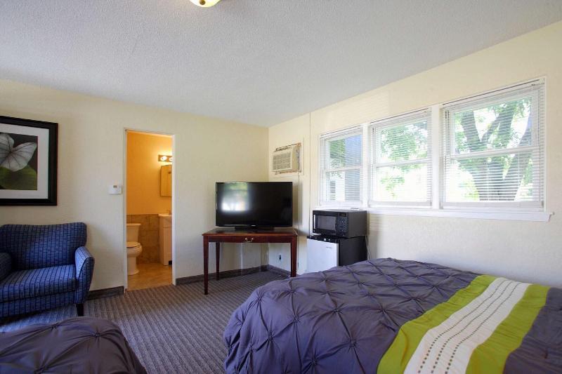 Custom Stay Residence And Suites