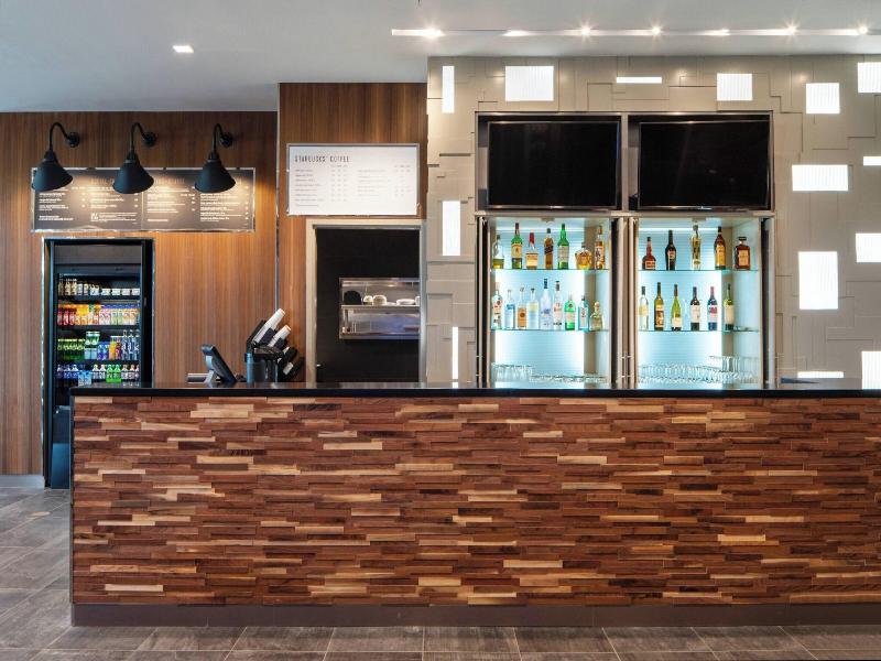 Courtyard By Marriott Lafayette South