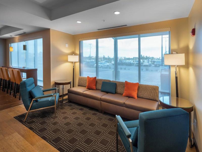 Towneplace Suites By Marriott Milwaukee Oak Creek image