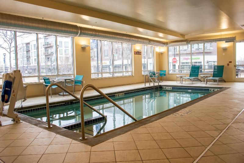 Towneplace Suites By Marriott Milwaukee Oak Creek image