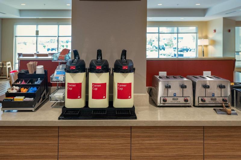 Towneplace Suites By Marriott Milwaukee Oak Creek image