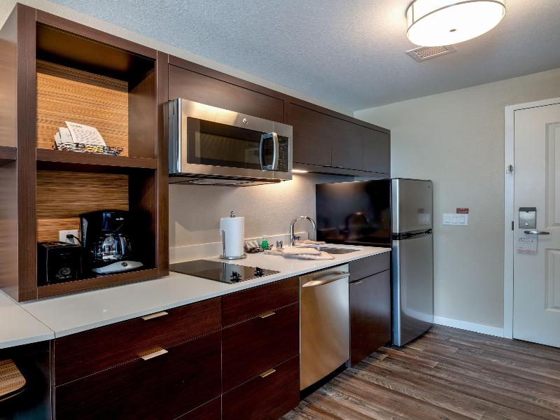 Towneplace Suites By Marriott Milwaukee Oak Creek image