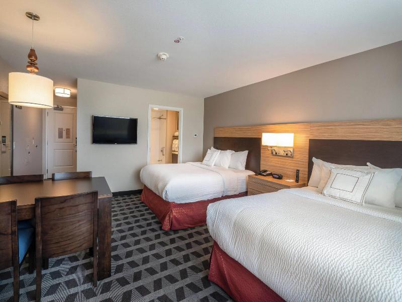 Towneplace Suites By Marriott Milwaukee Oak Creek image