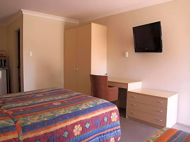 Overlander Motor Lodge Pty Ltd image
