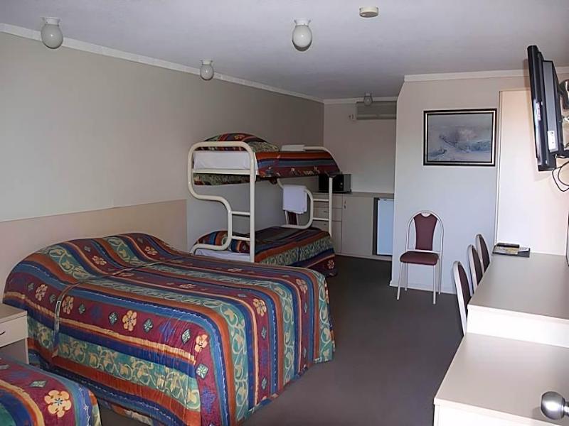 Overlander Motor Lodge Pty Ltd image