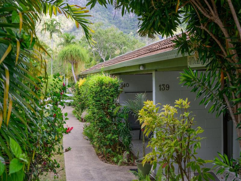 Amaroo On Mandalay Hotel