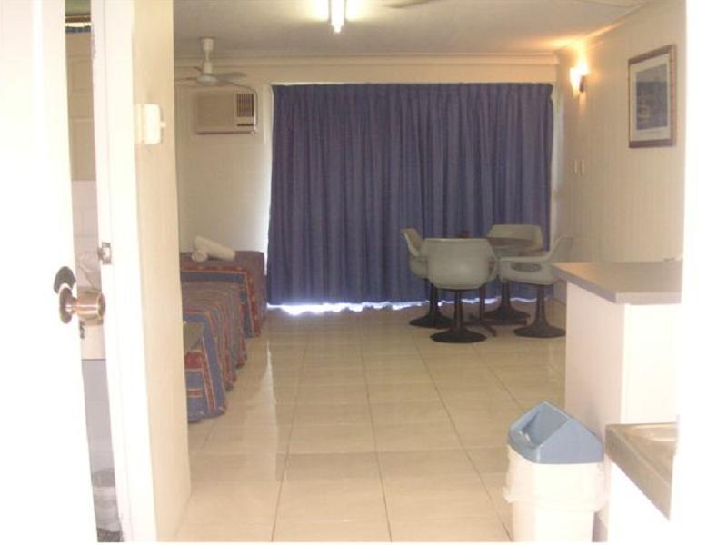Cairns Holiday Lodge image
