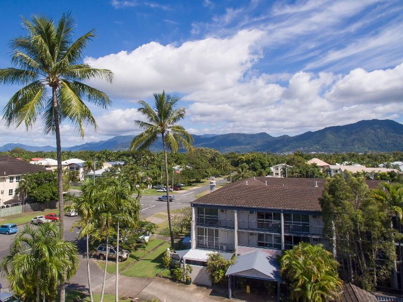 Cairns Holiday Lodge image