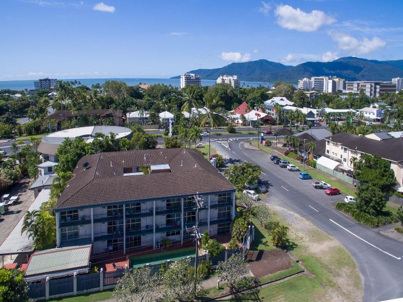 Cairns Holiday Lodge image