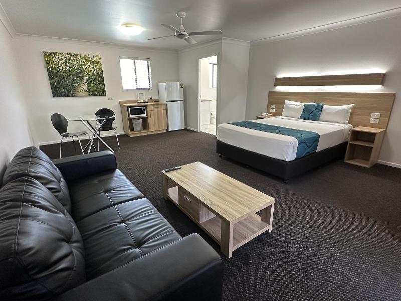 Logan City Motor Inn image