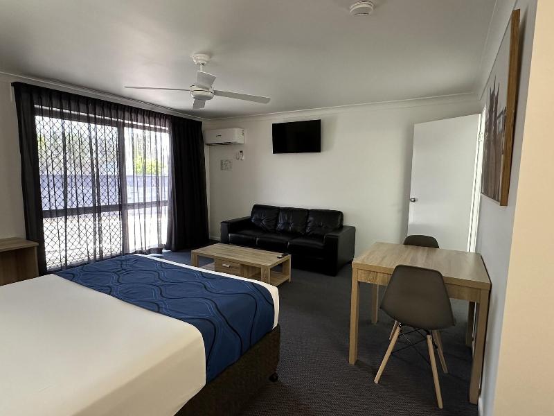 Logan City Motor Inn image