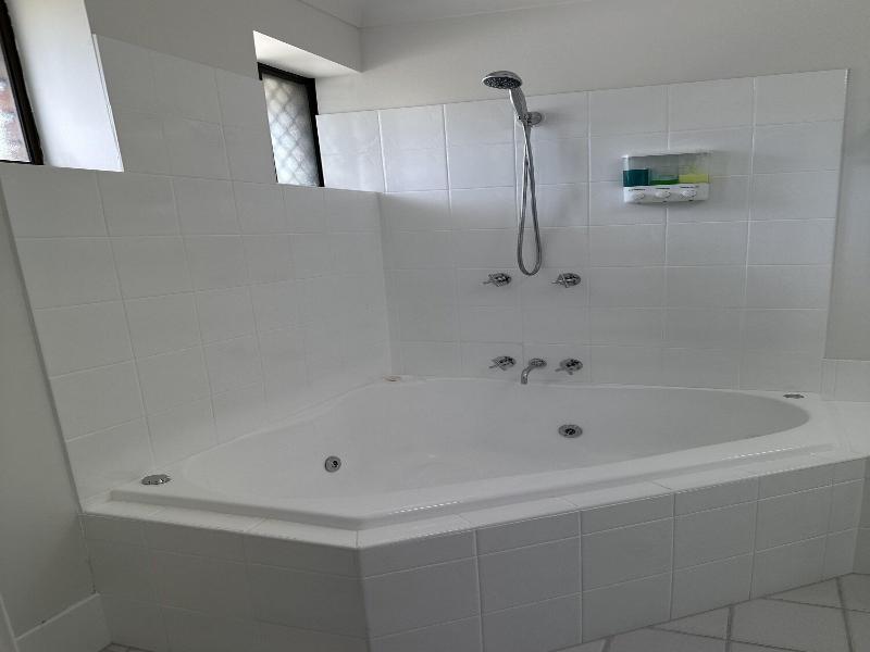 Logan City Motor Inn image