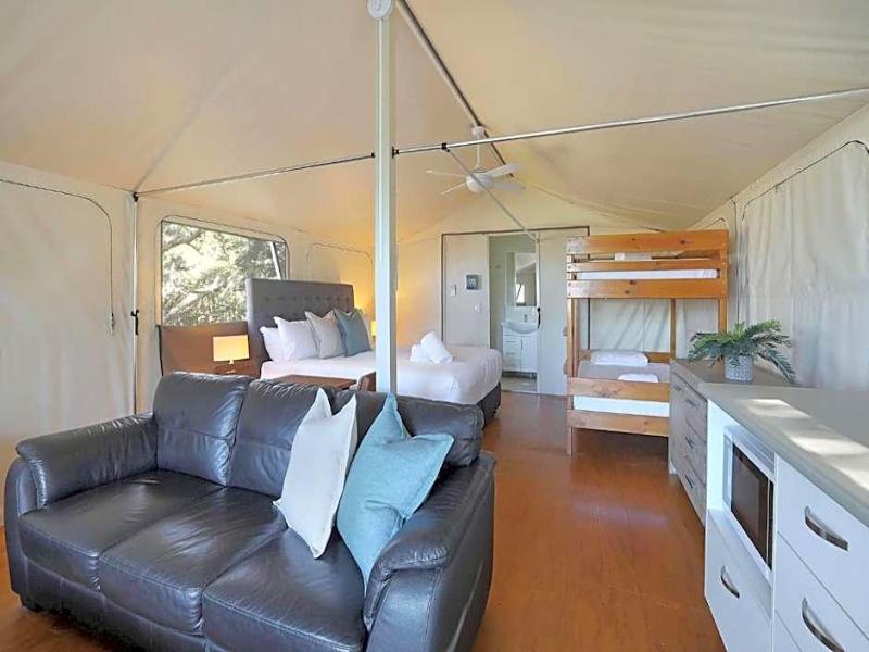 Reflections Holiday Parks Bonny Hills — property photograph from Hotelbeds