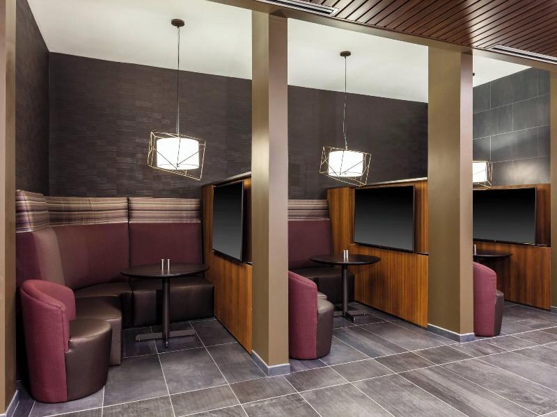 Courtyard By Marriott Indianapolis West Speedway image