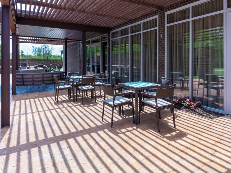Courtyard By Marriott Indianapolis West Speedway image