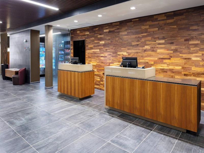 Courtyard By Marriott Indianapolis West Speedway image