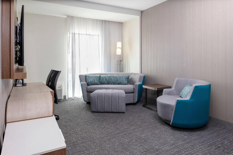 Courtyard By Marriott Indianapolis West Speedway image