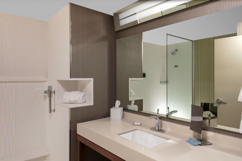 Courtyard By Marriott Indianapolis West Speedway image