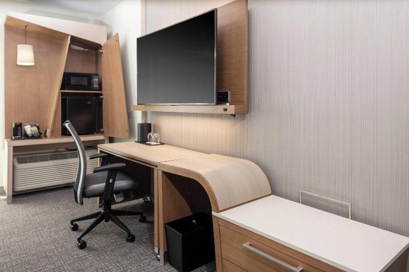 Courtyard By Marriott Indianapolis West Speedway image